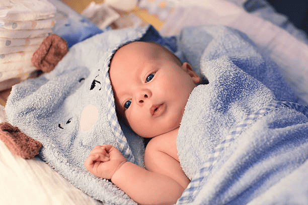 嬰兒浴巾推薦選購重點，棉質親膚，絲質涼感，該怎麼選？（圖片來源：pexels）