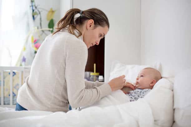 想讓嬰兒鼻塞舒緩，將嬰兒頭部墊高，維持室內溼度最有效！（圖片來源：pexels）